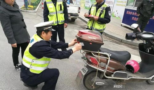 交警到处查违规电动车, 为啥不直接找生产厂家 交警给出解答