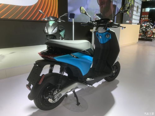 比亚乔首款电动摩托车上市 售17800元起